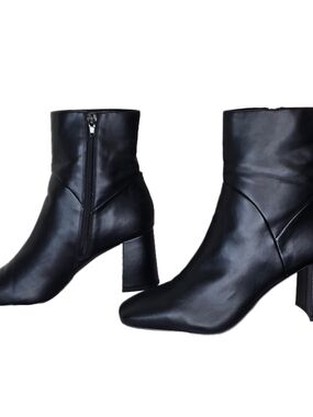 Nordstrom Rack Naja Black Faux Leather Block Heel Ankle Boots Size 7M